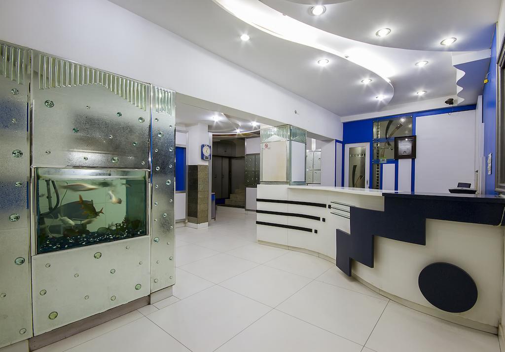 Hotel Kwality New Delhi Buitenkant foto